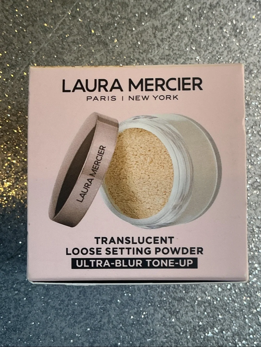 laura mercier Translucent Loose Setting Powder - Pink & Beige Packaging